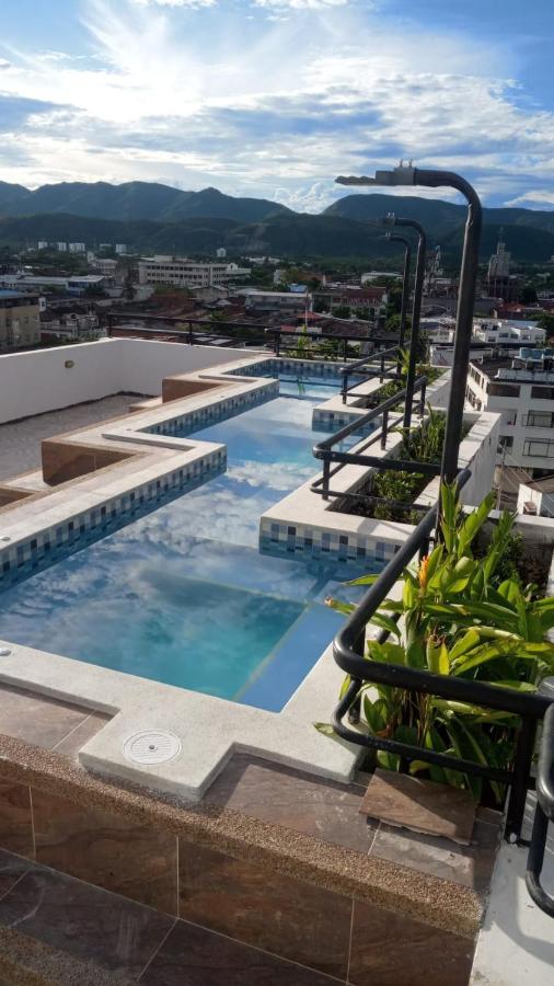 Okawango Hotel Girardot Luaran gambar