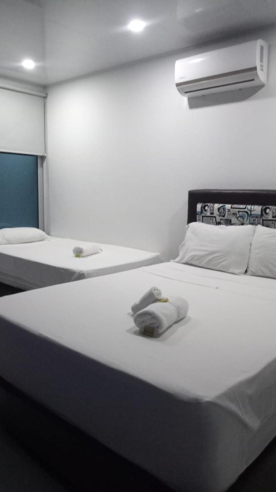 Okawango Hotel Girardot Luaran gambar