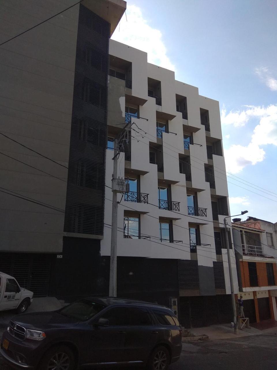 Okawango Hotel Girardot Luaran gambar