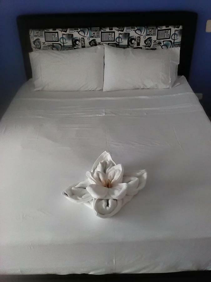 Okawango Hotel Girardot Luaran gambar