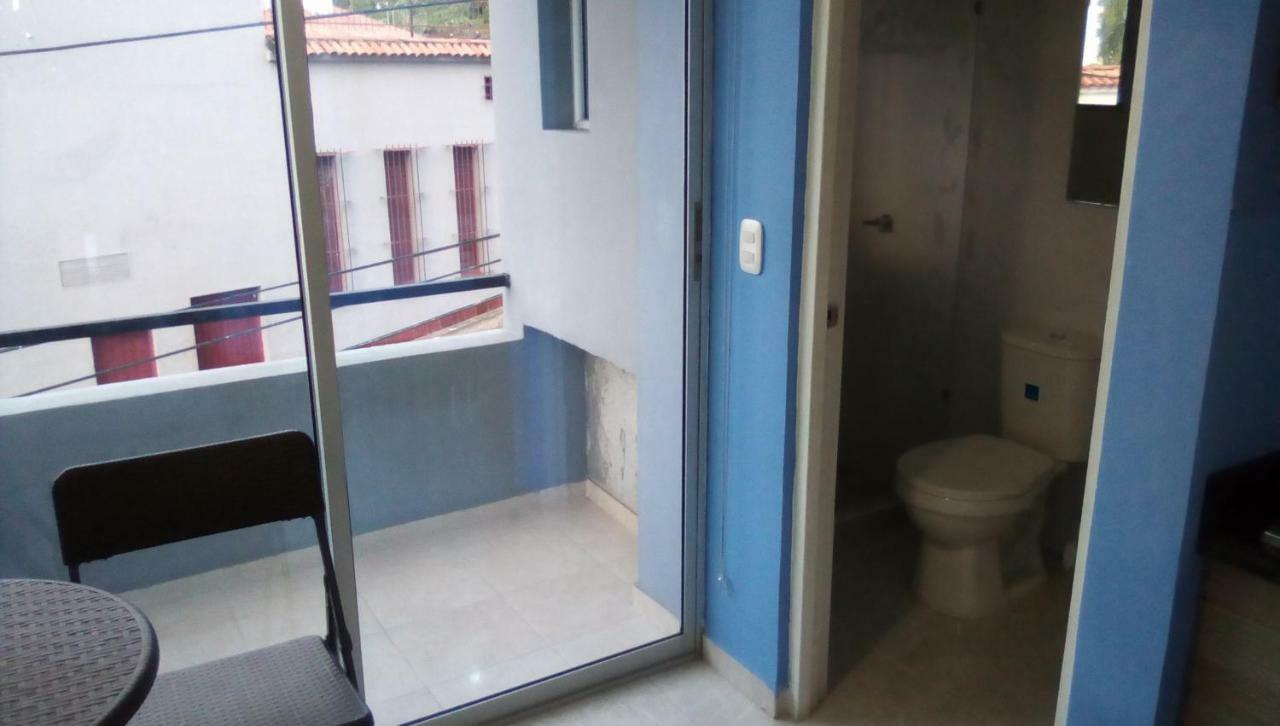 Okawango Hotel Girardot Luaran gambar