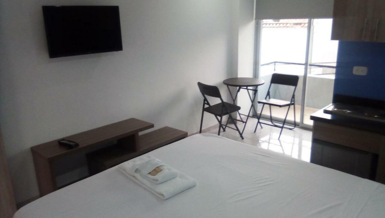 Okawango Hotel Girardot Luaran gambar